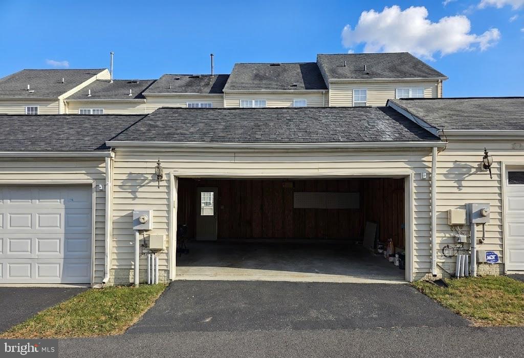 CLARKSBURG TOWN CENTER - Residential Lease