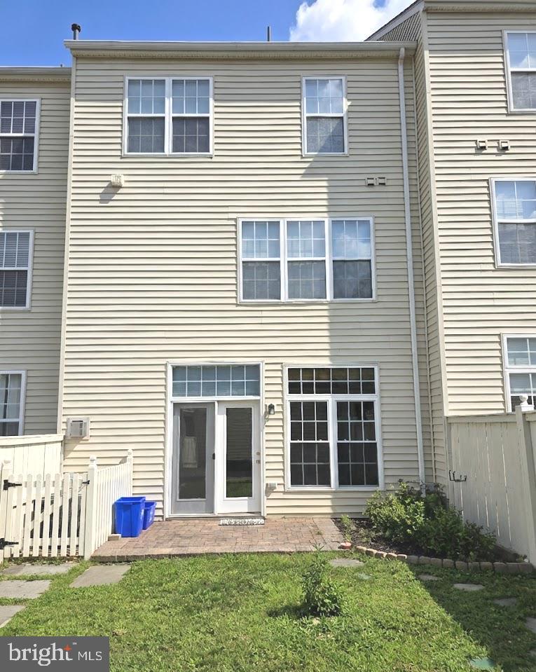 CLARKSBURG TOWN CENTER - Residential Lease