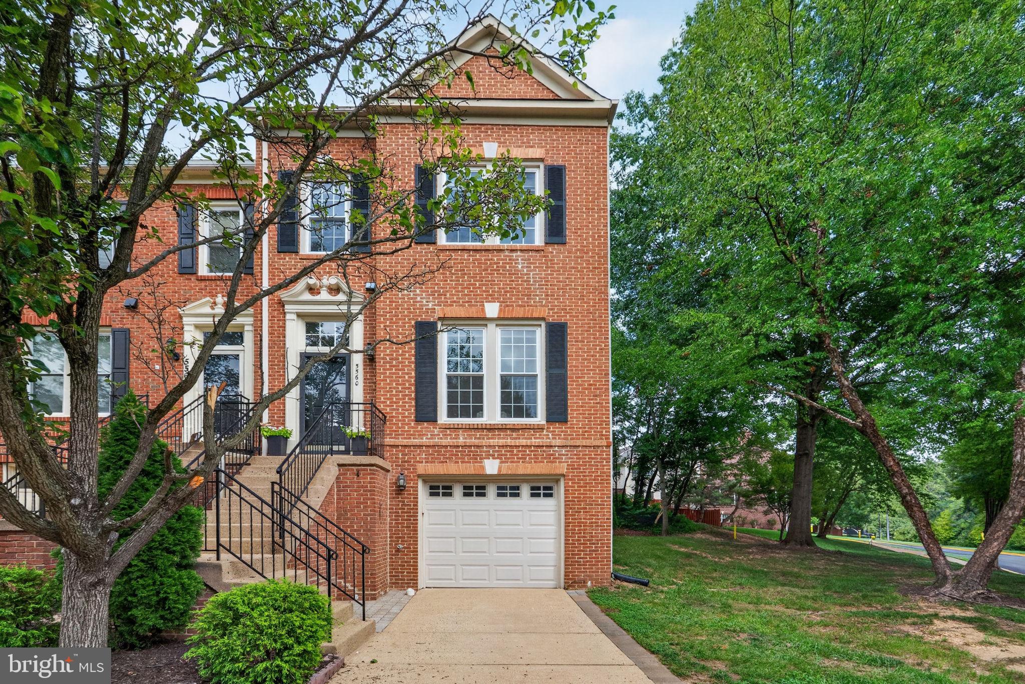 5560 JOWETT COURT