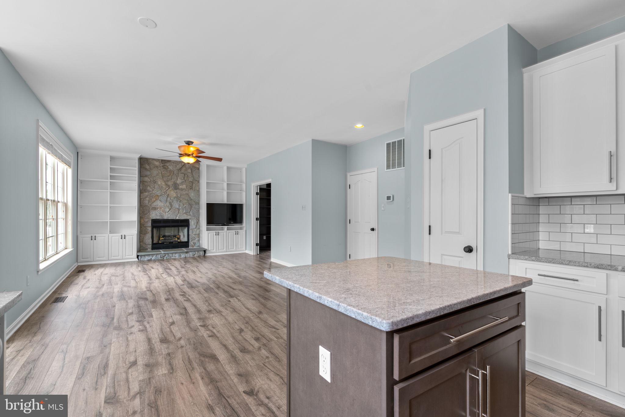 HOLLIFIELD ESTATES - Residential