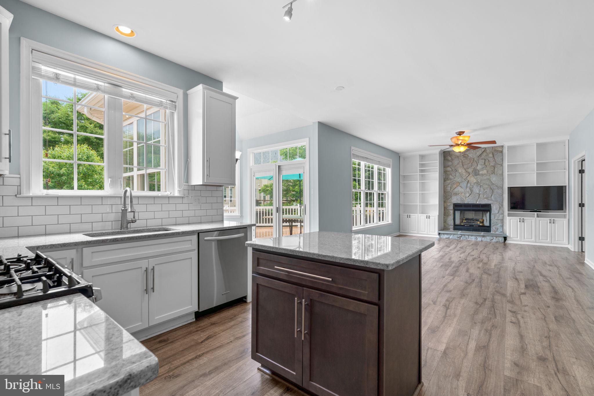 HOLLIFIELD ESTATES - Residential