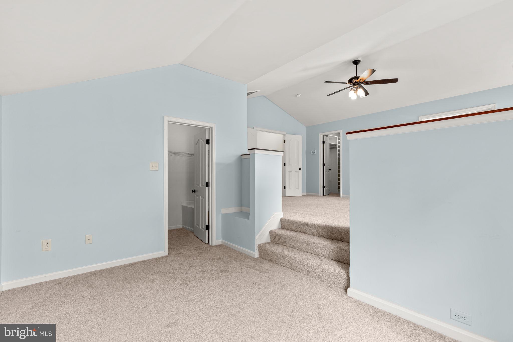 HOLLIFIELD ESTATES - Residential