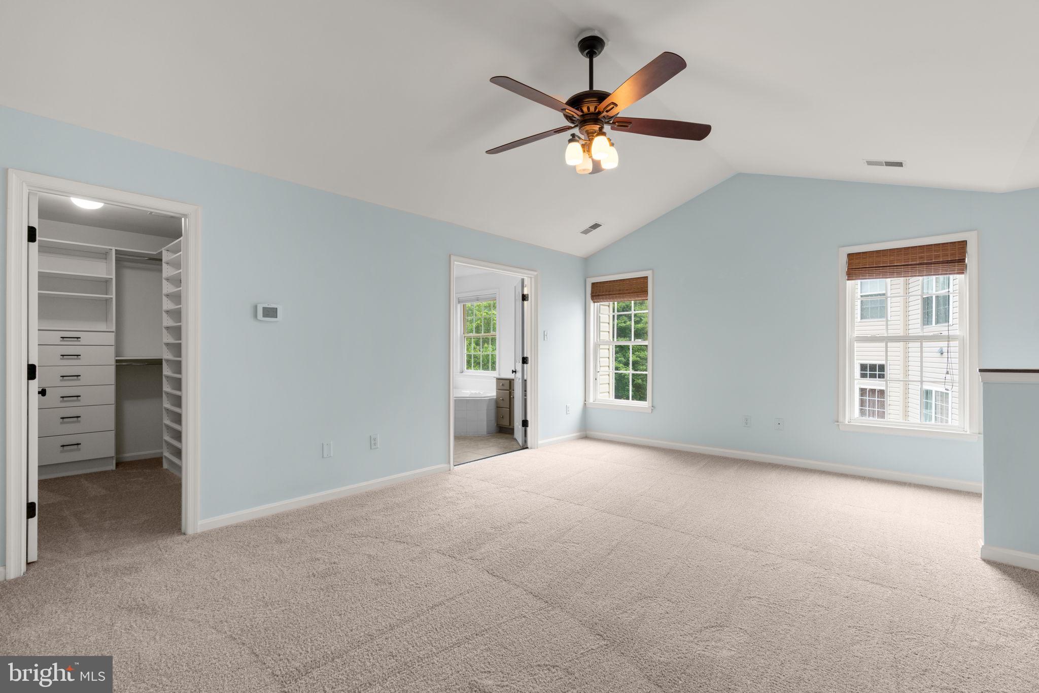 HOLLIFIELD ESTATES - Residential