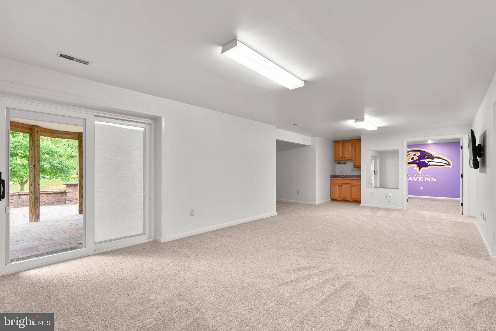 HOLLIFIELD ESTATES - Residential