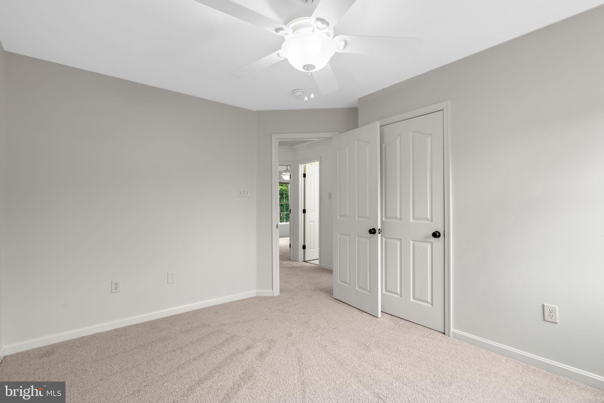 HOLLIFIELD ESTATES - Residential