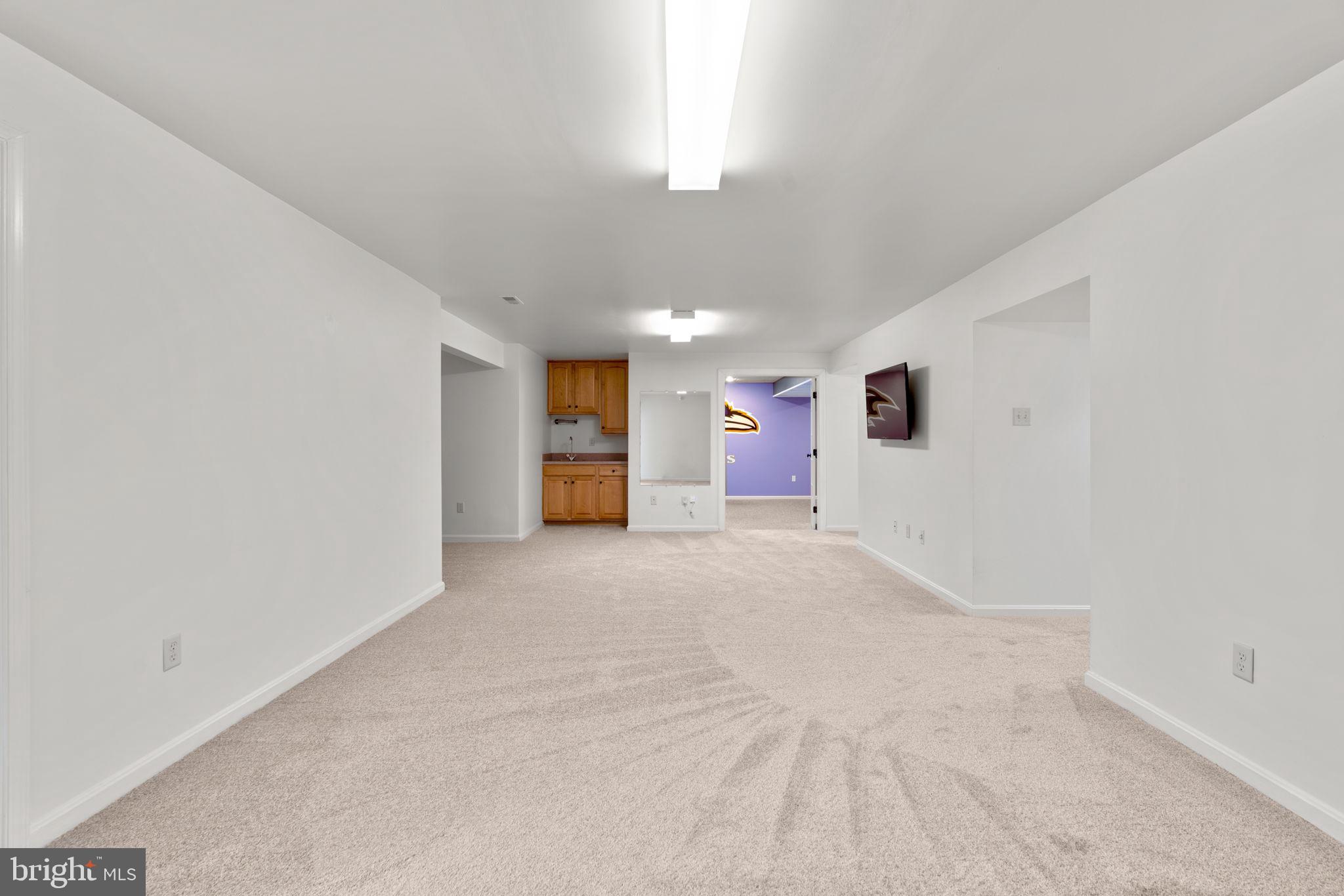 HOLLIFIELD ESTATES - Residential