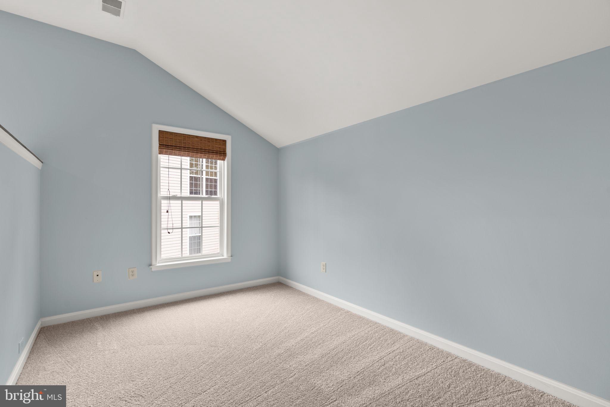 HOLLIFIELD ESTATES - Residential