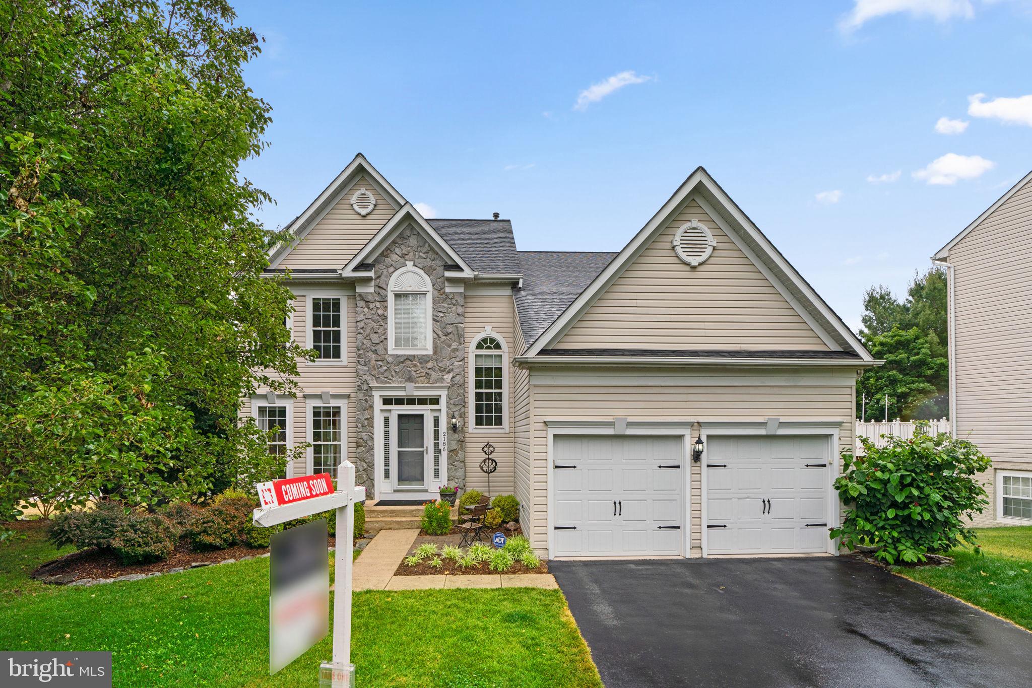 HOLLIFIELD ESTATES - Residential