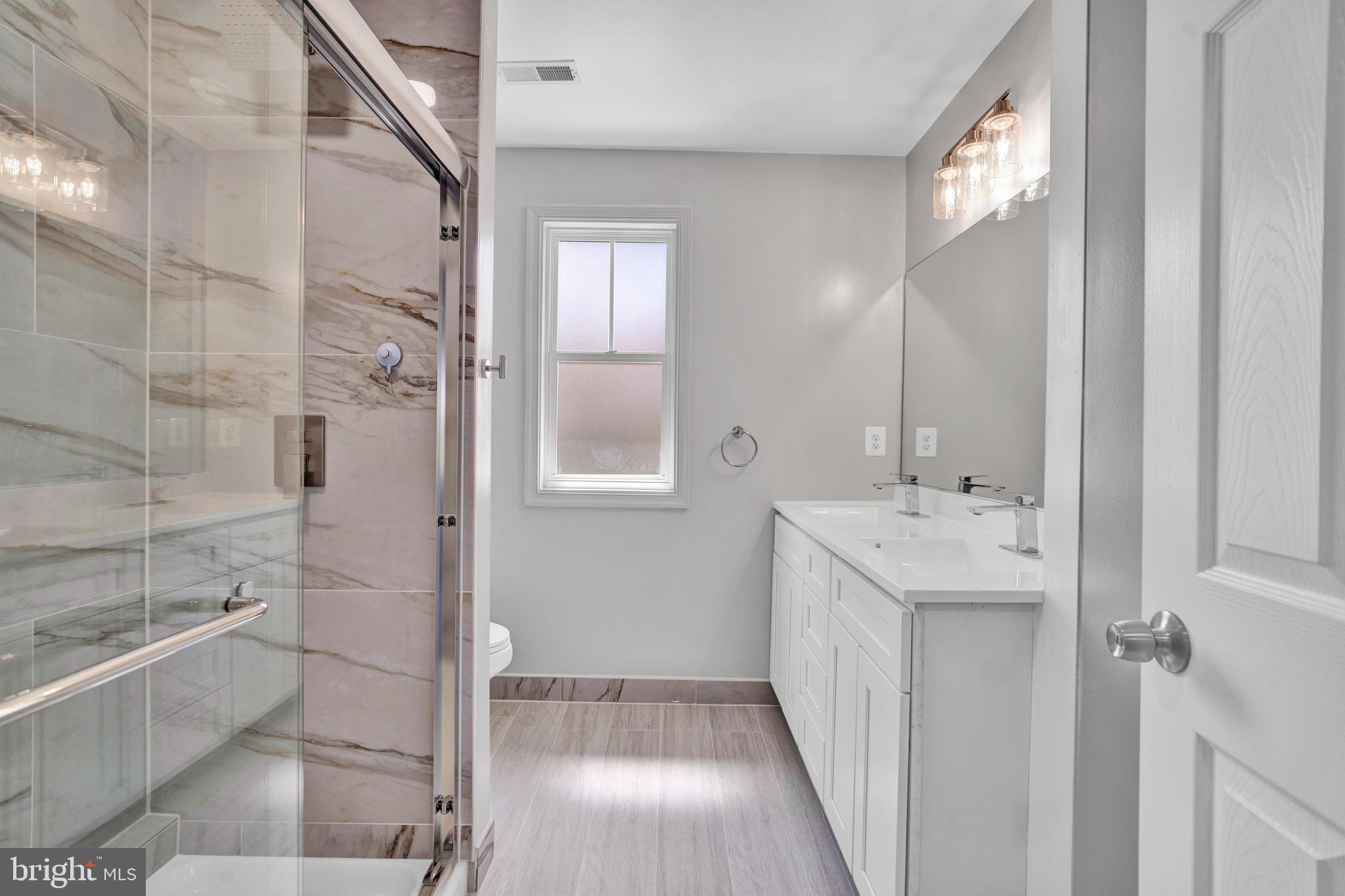 ANNANDALE - Residential Lease