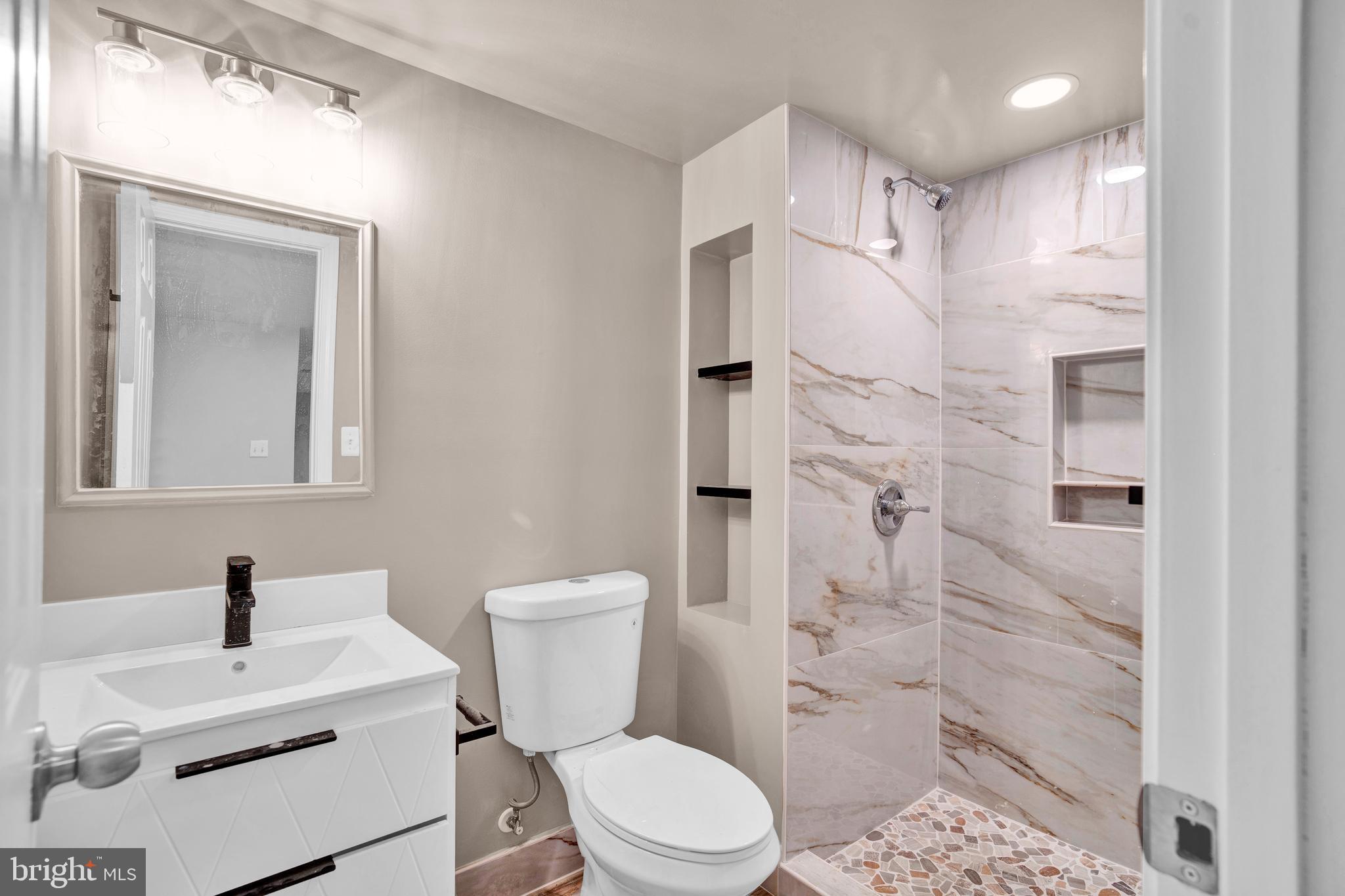 ANNANDALE - Residential Lease