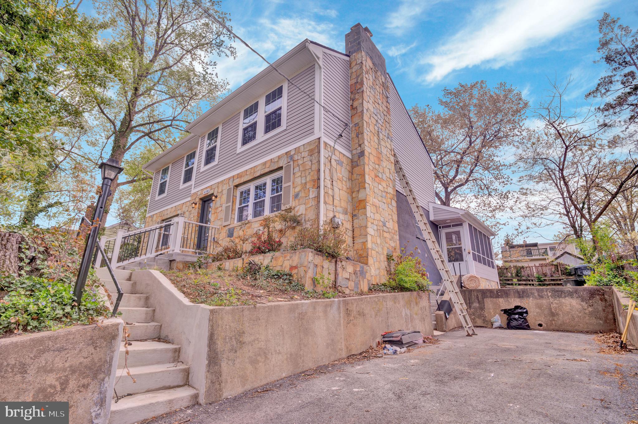 ANNANDALE - Residential Lease