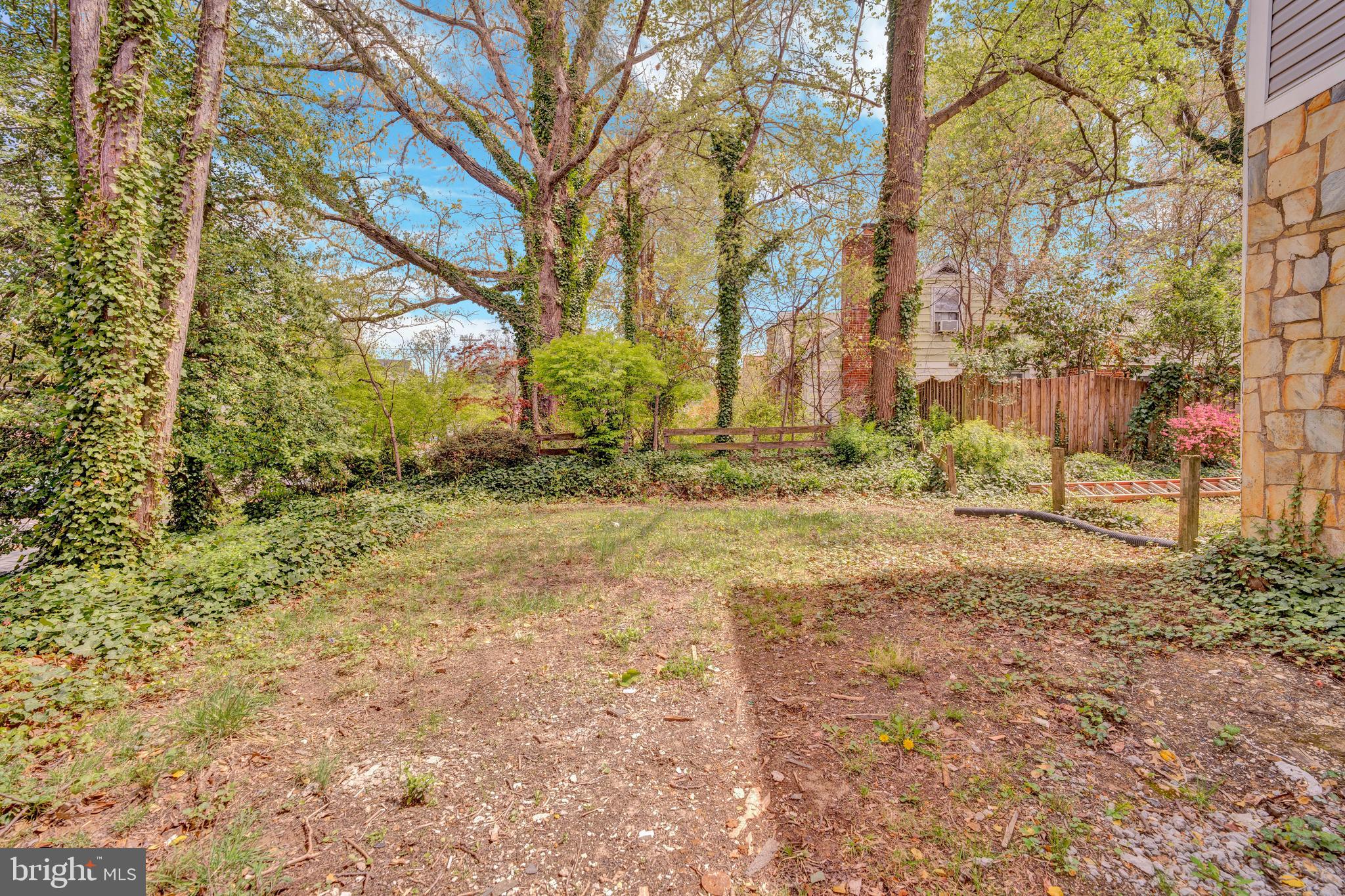 ANNANDALE - Residential Lease