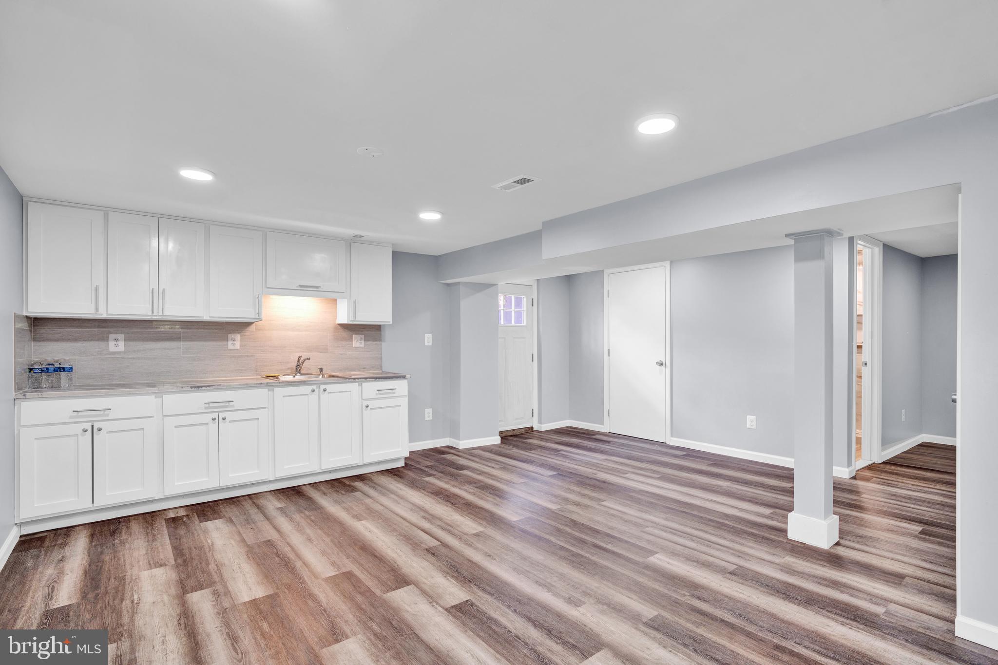 ANNANDALE - Residential Lease