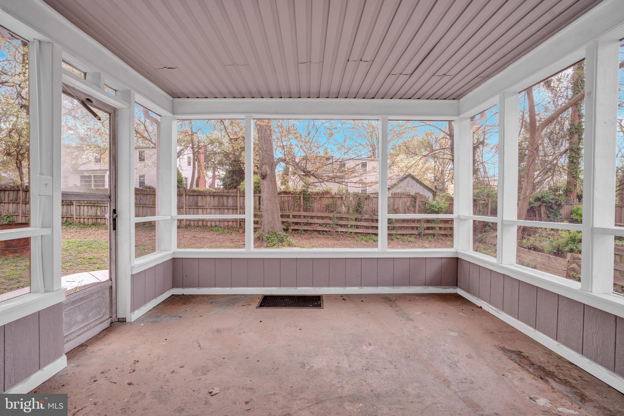 ANNANDALE - Residential Lease