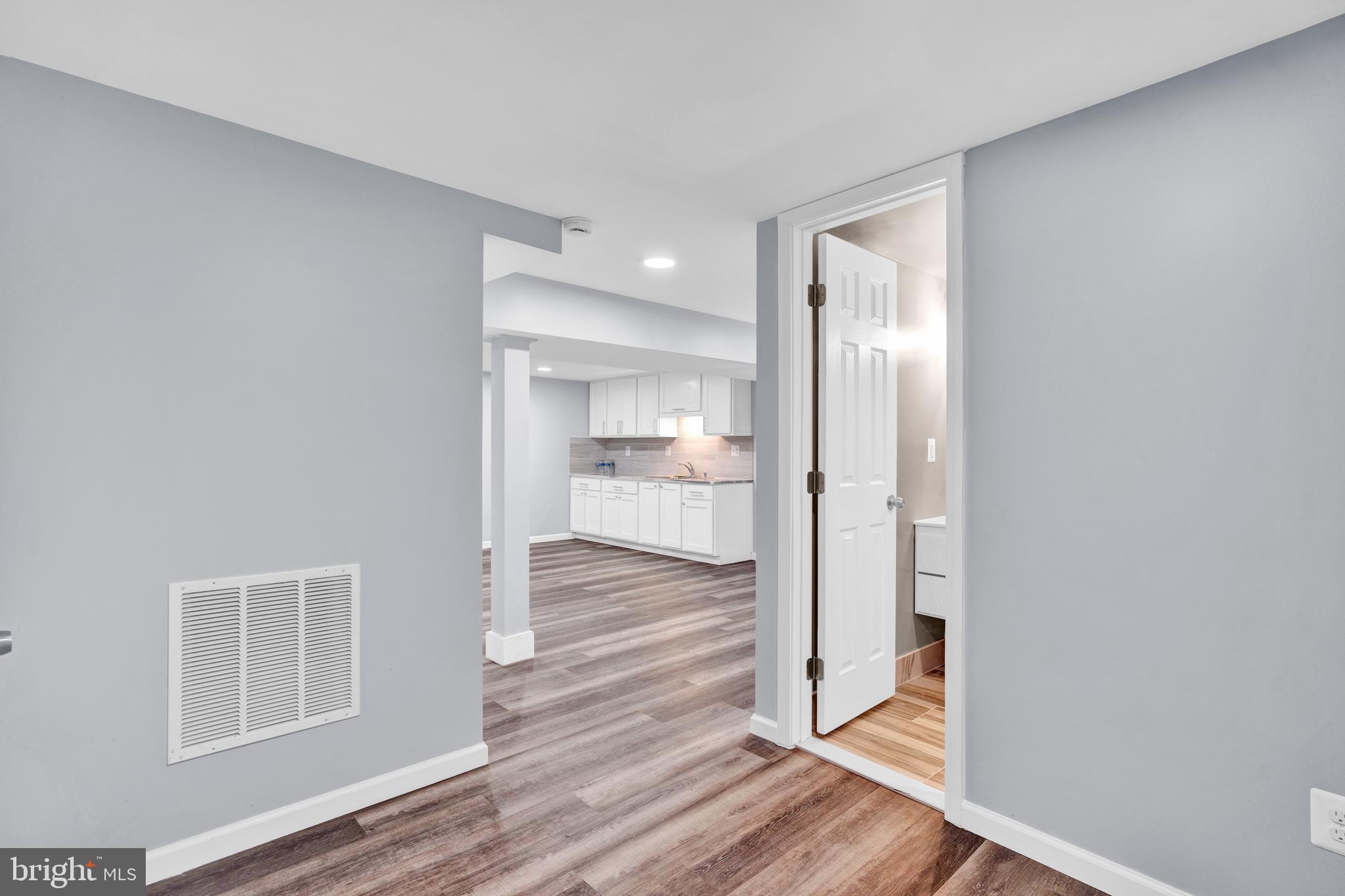 ANNANDALE - Residential Lease