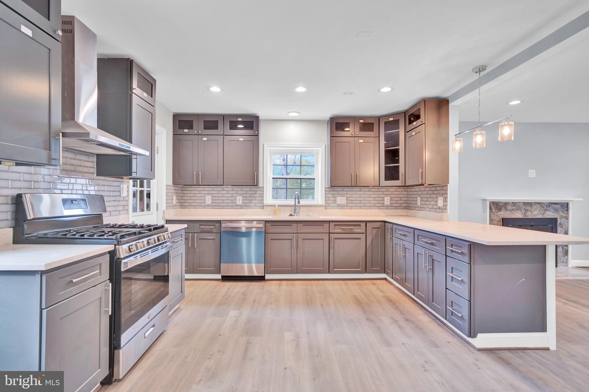 ANNANDALE - Residential Lease