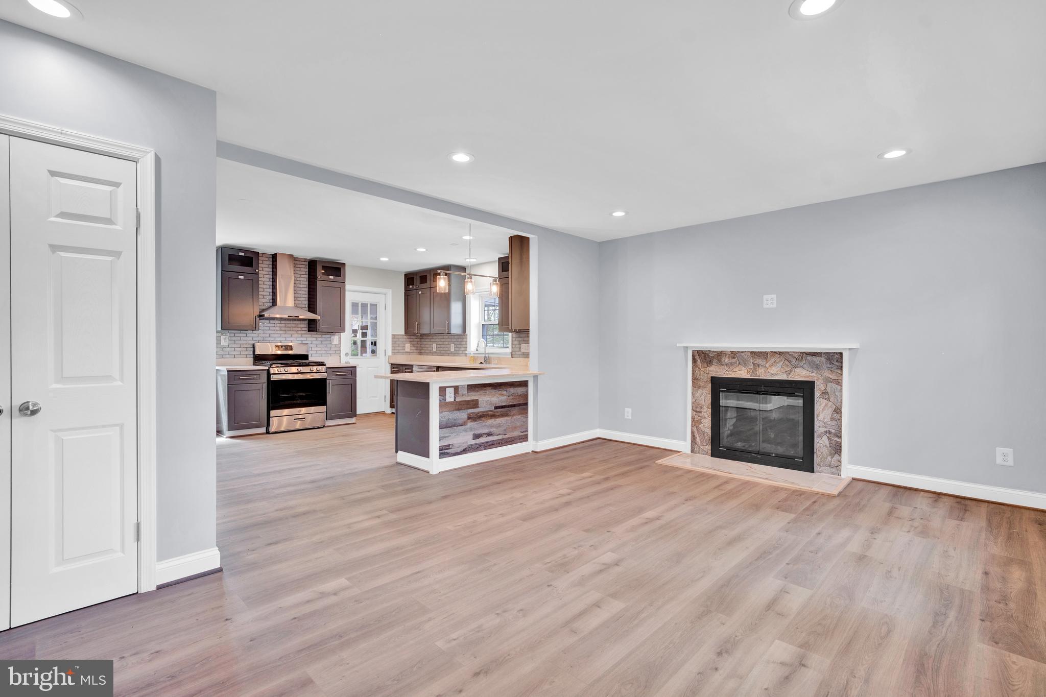 ANNANDALE - Residential Lease