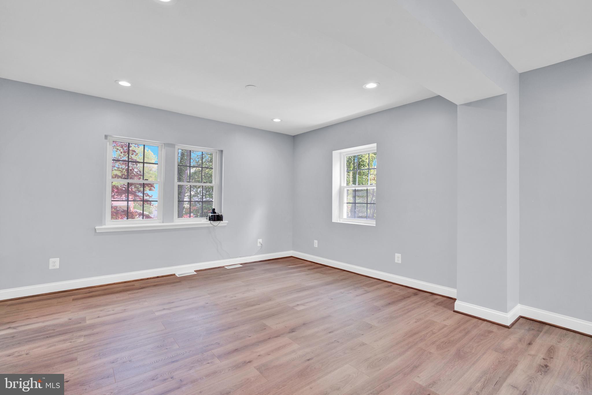 ANNANDALE - Residential Lease