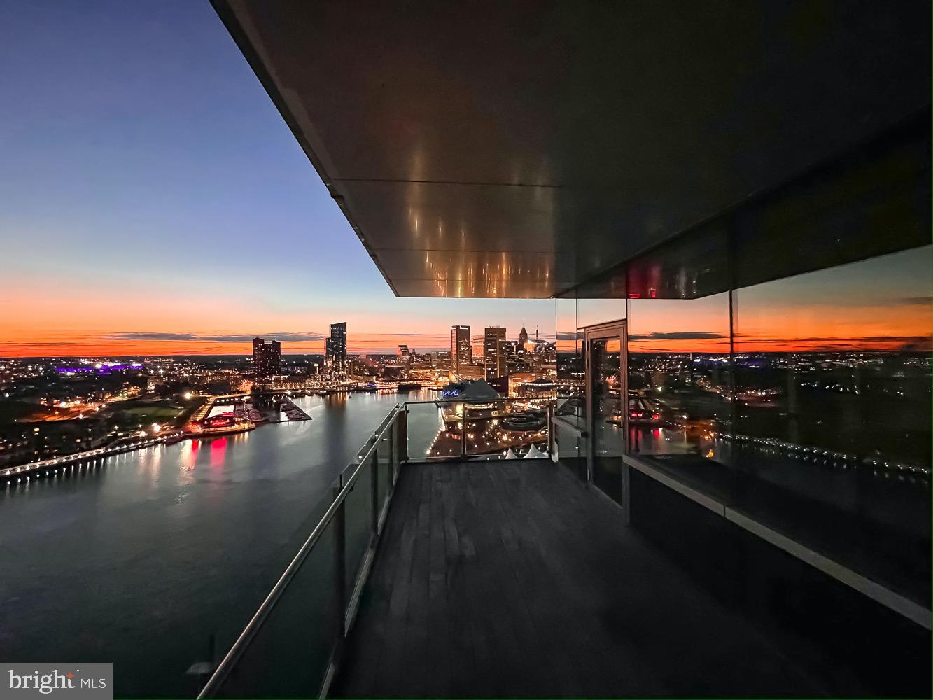 HARBOR EAST - Residential