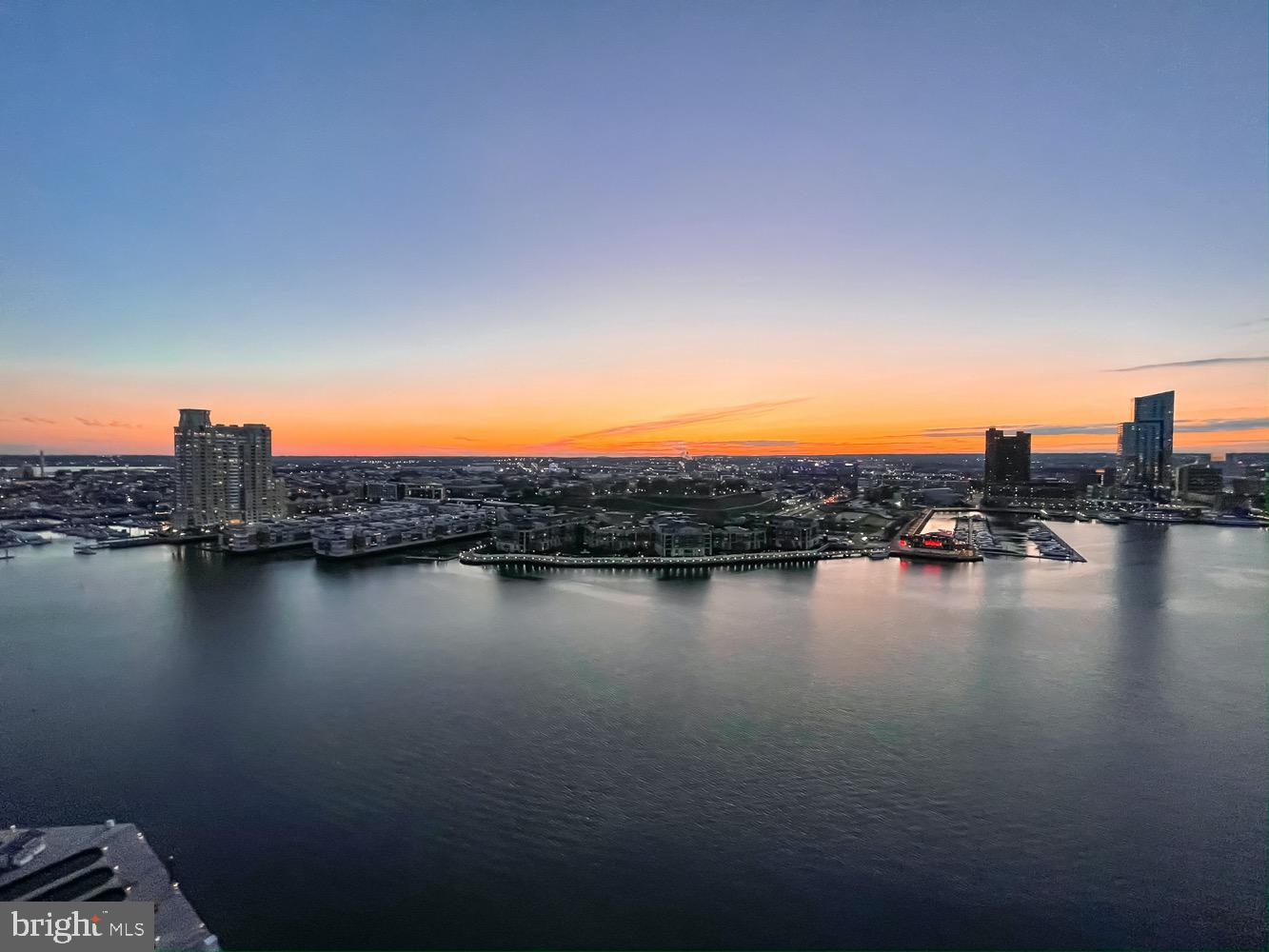 HARBOR EAST - Residential