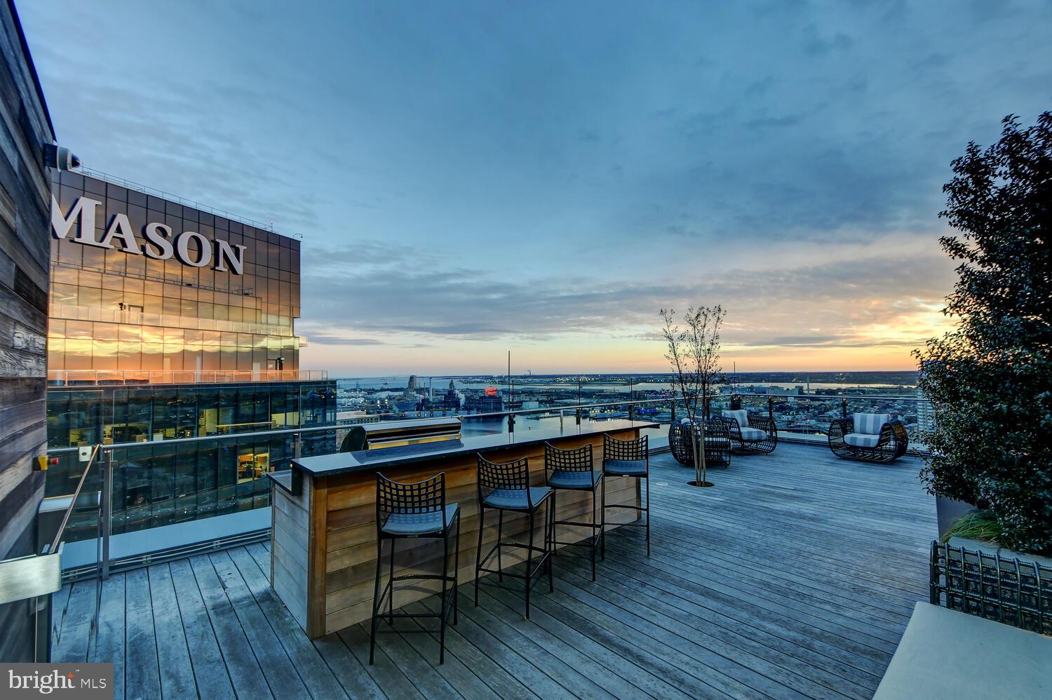 HARBOR EAST - Residential