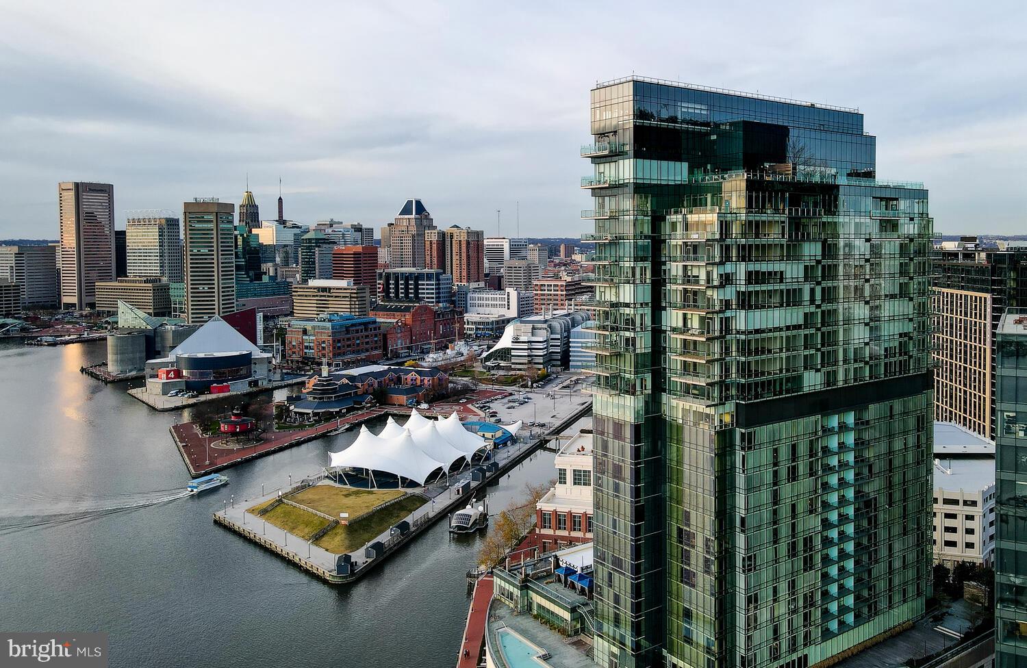 HARBOR EAST - Residential