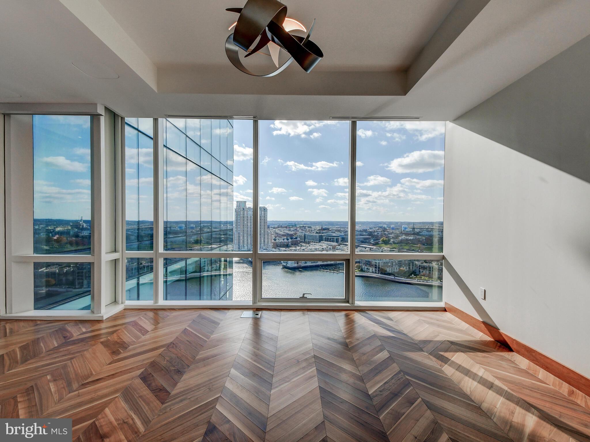 HARBOR EAST - Residential