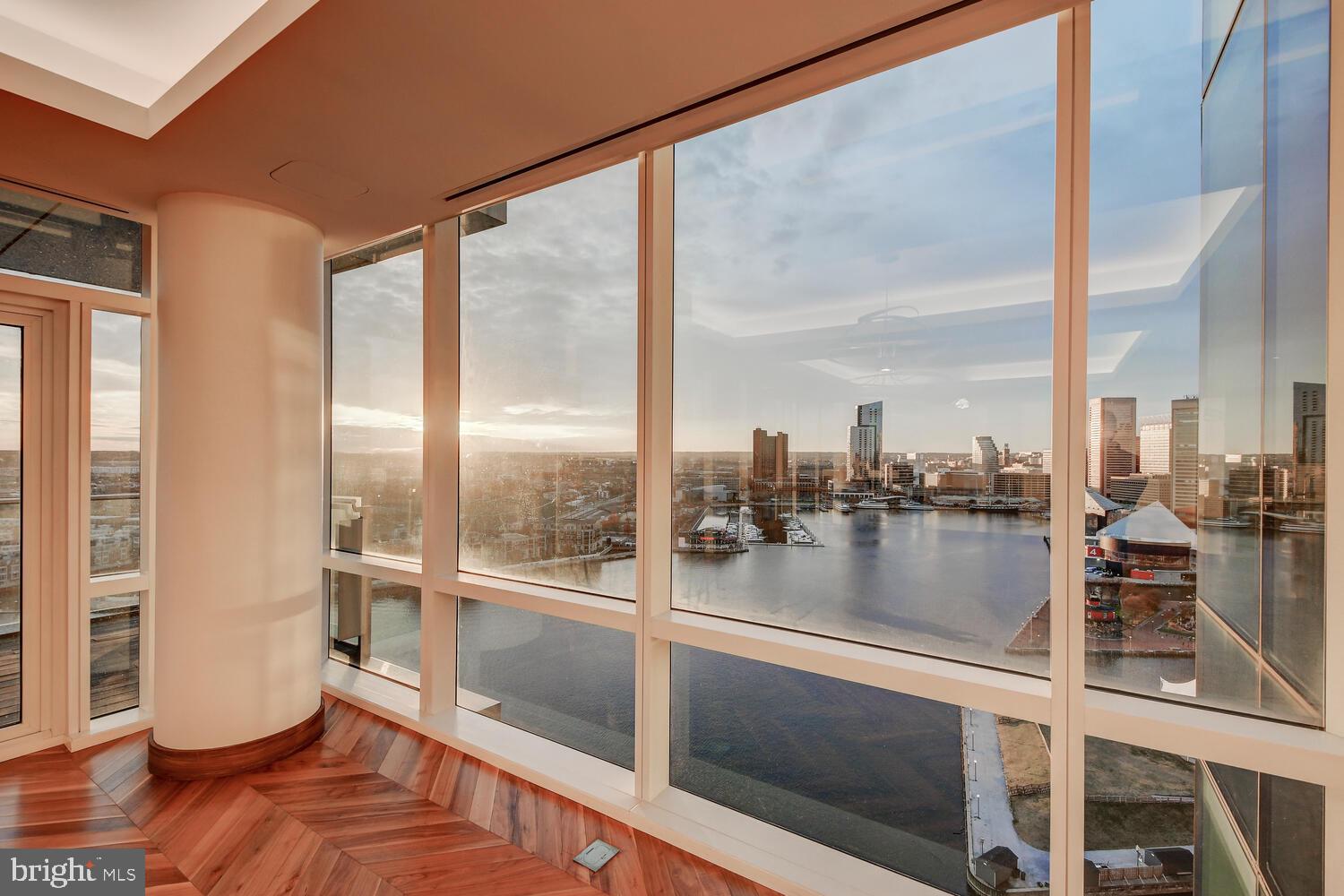 HARBOR EAST - Residential