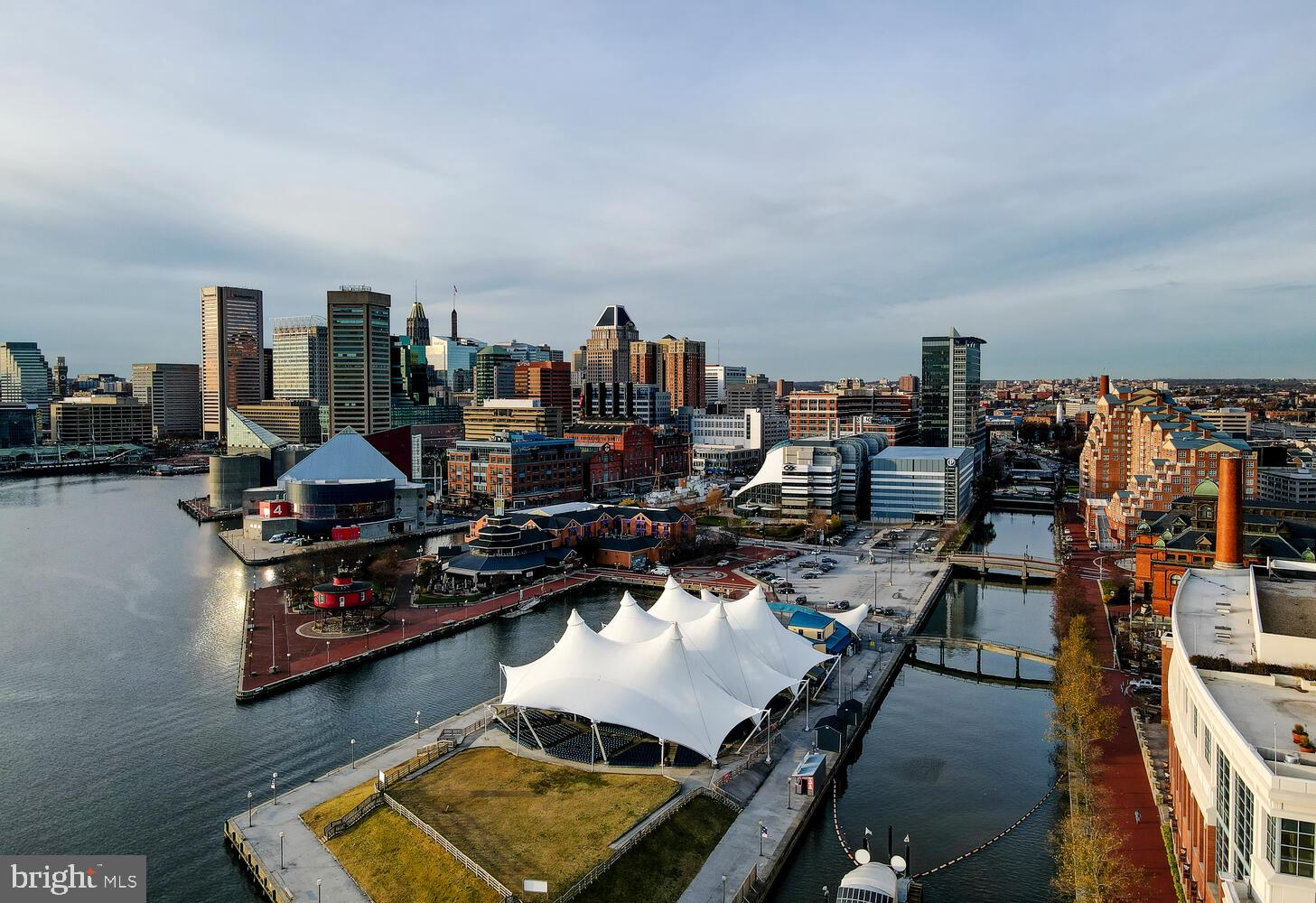 HARBOR EAST - Residential