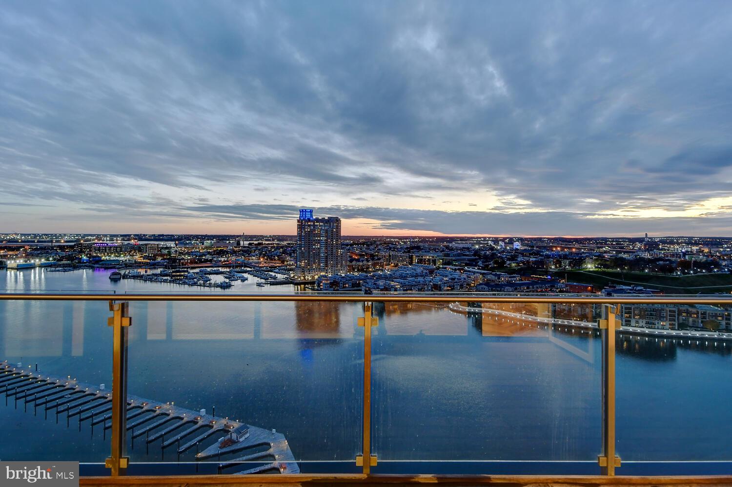 HARBOR EAST - Residential