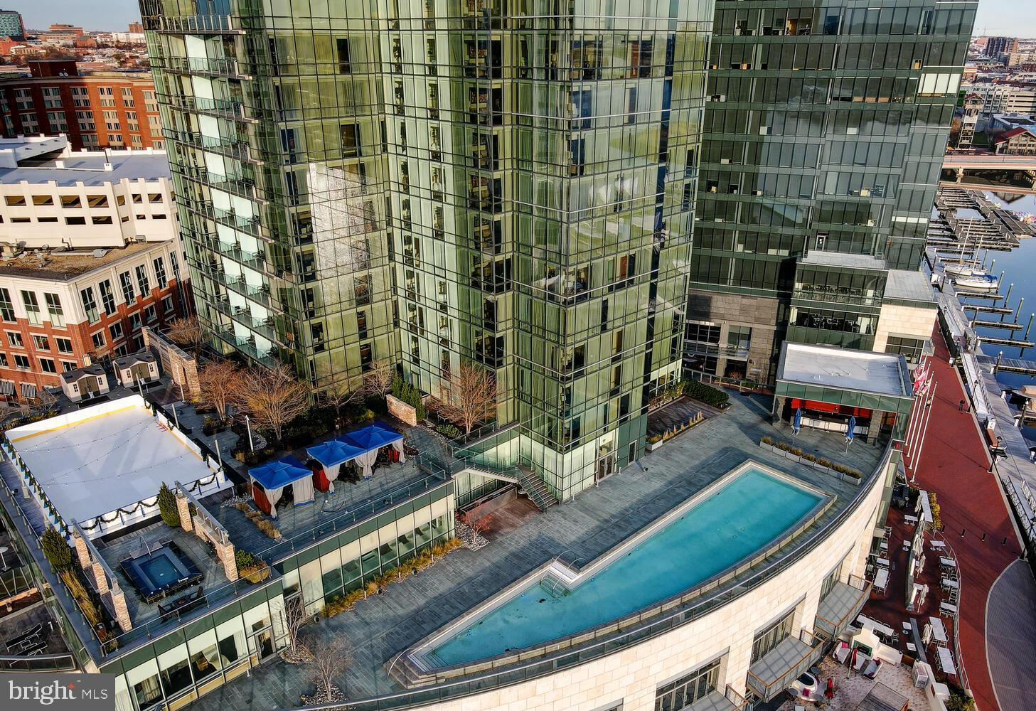 HARBOR EAST - Residential