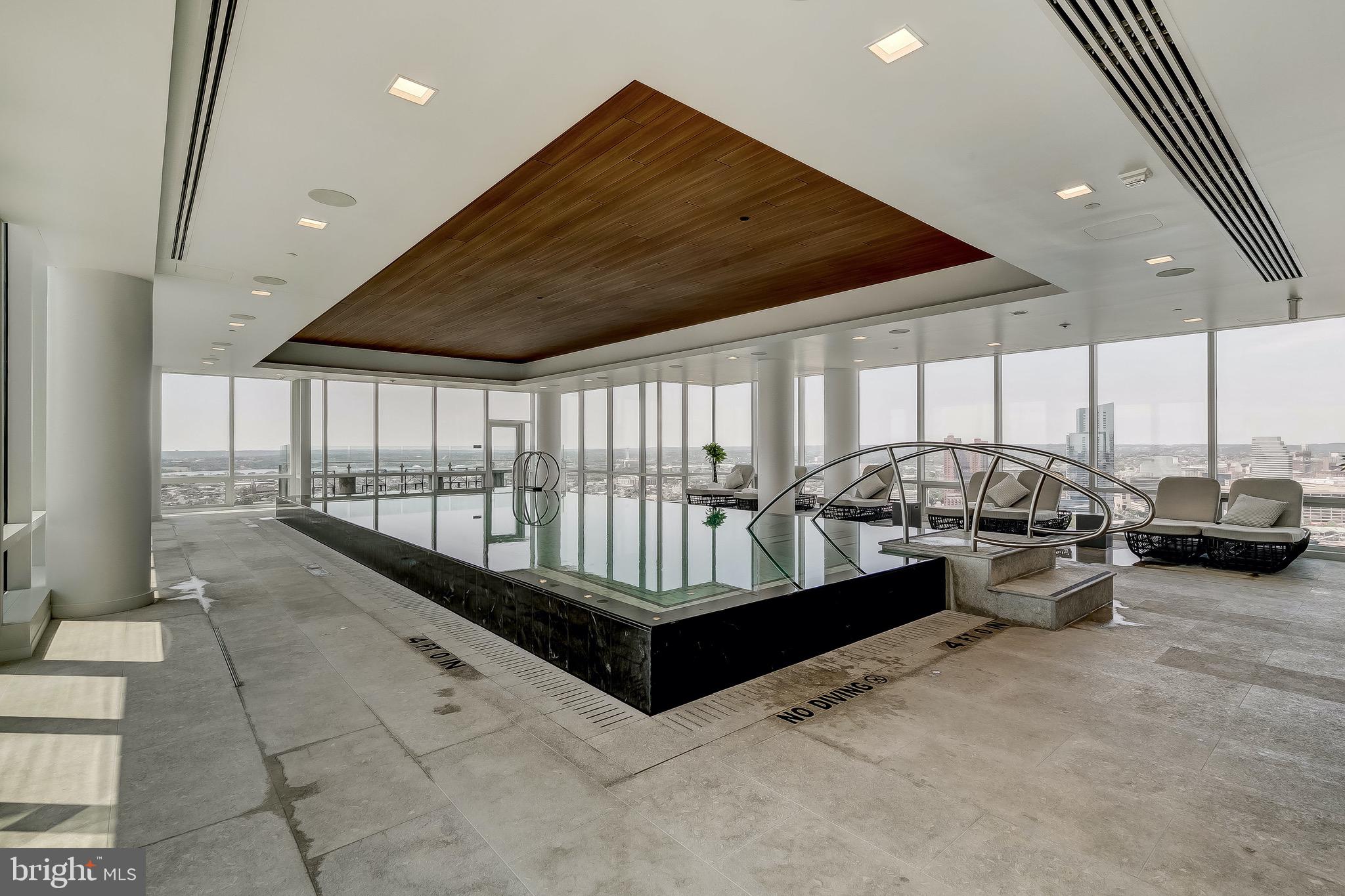 HARBOR EAST - Residential