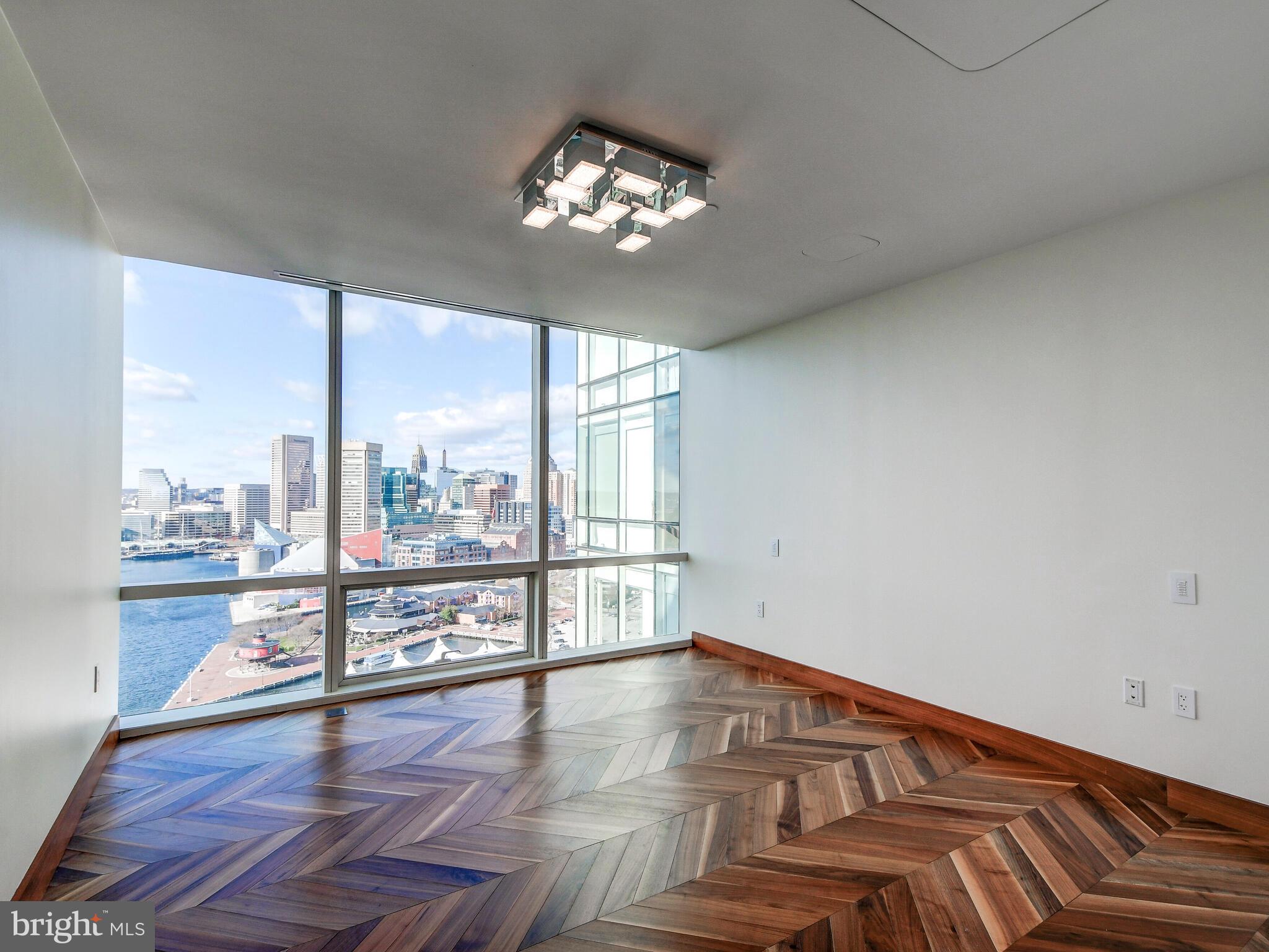 HARBOR EAST - Residential