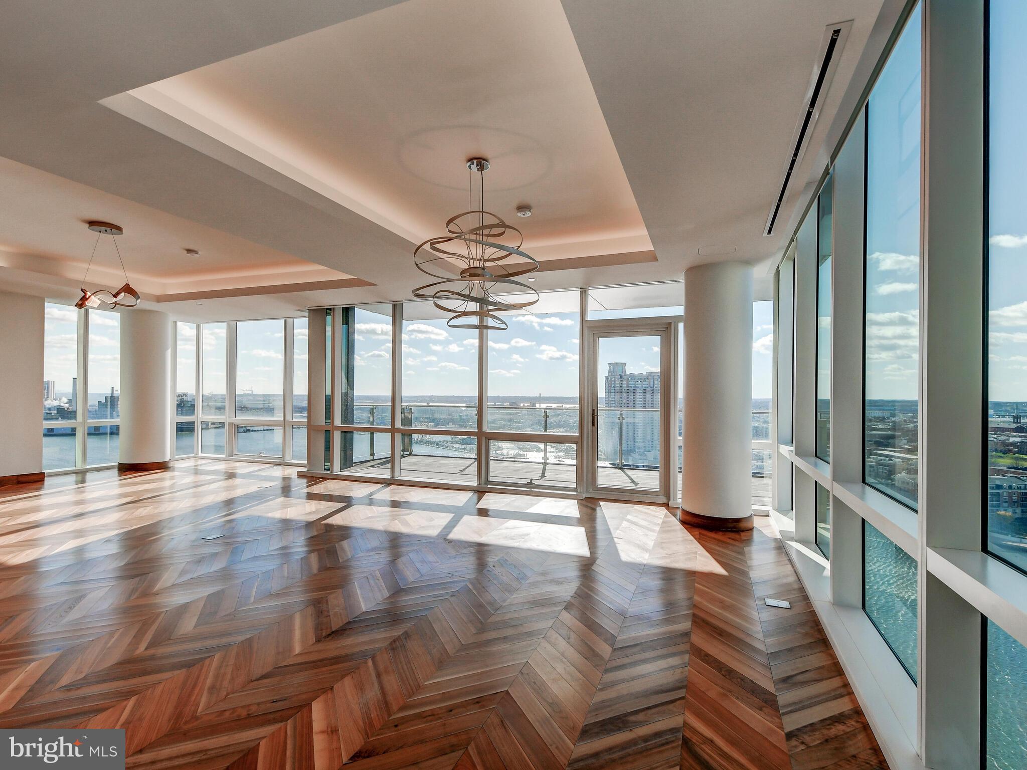 HARBOR EAST - Residential