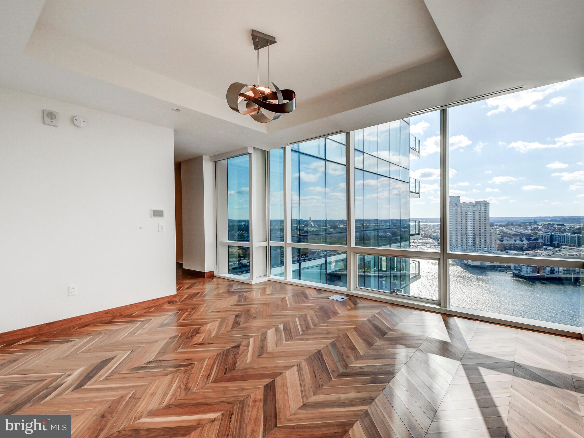 HARBOR EAST - Residential