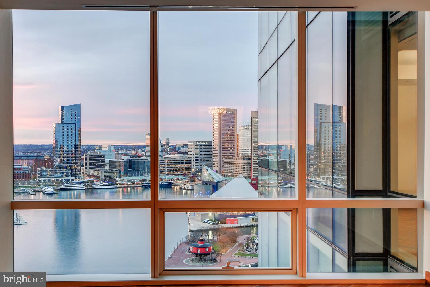 HARBOR EAST - Residential