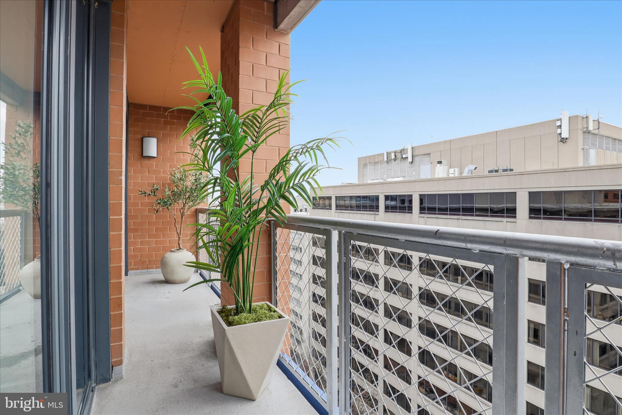 631 D STREET NW 1227