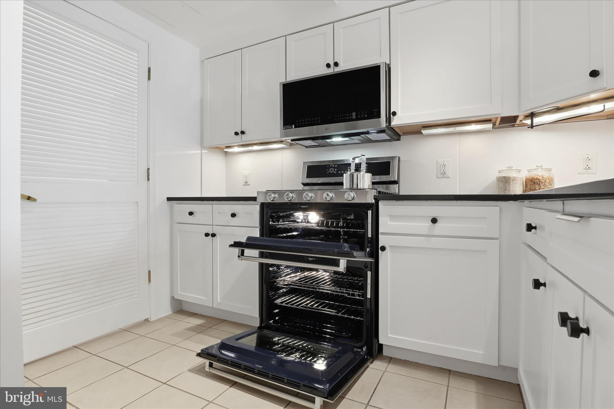 631 D STREET NW 1227