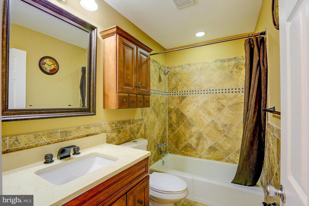 RANDALL RIDGE - Residential