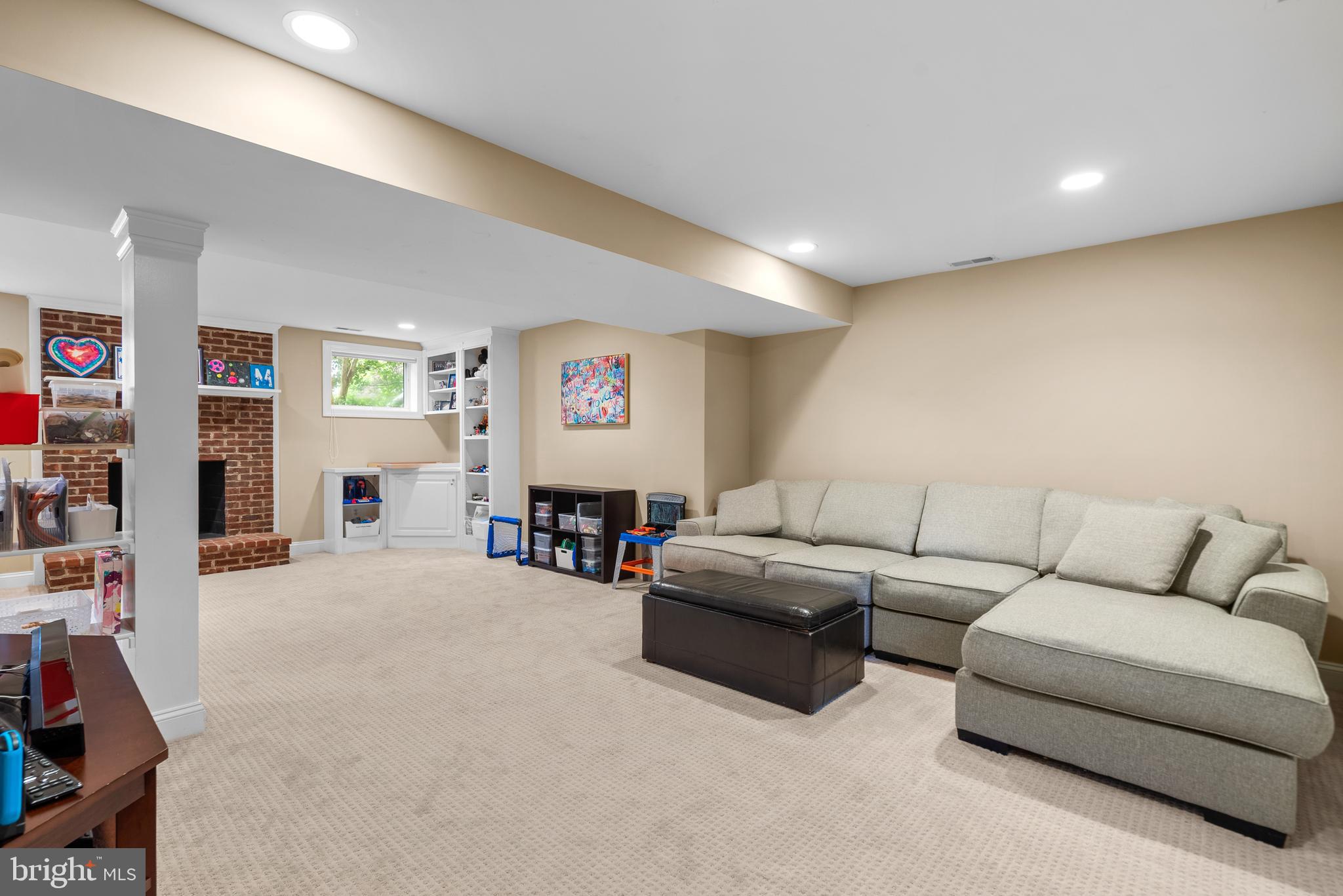 GARRETT PARK - Residential