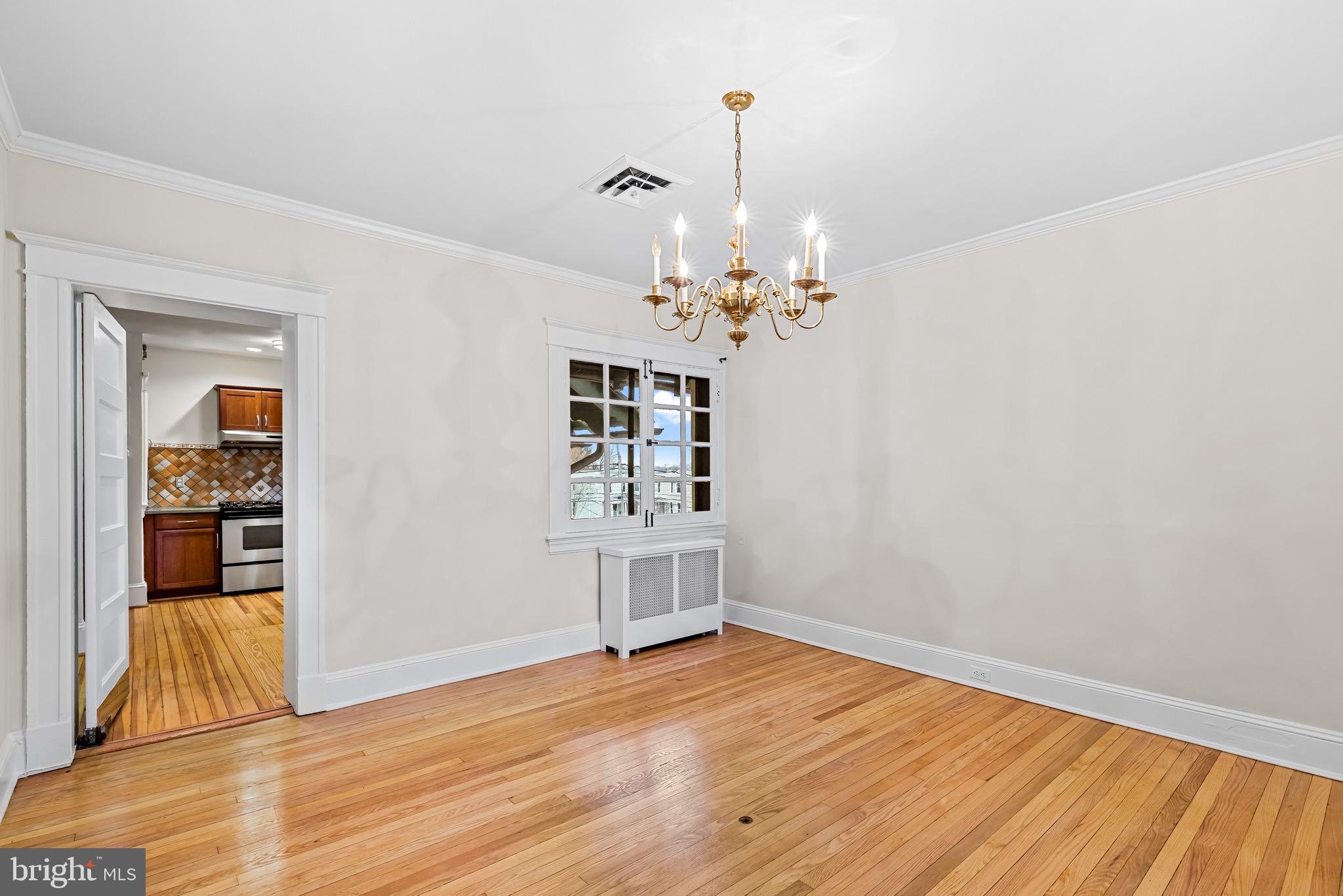 ROLAND PARK - Residential