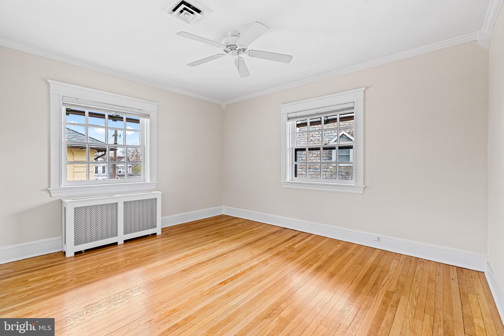 ROLAND PARK - Residential