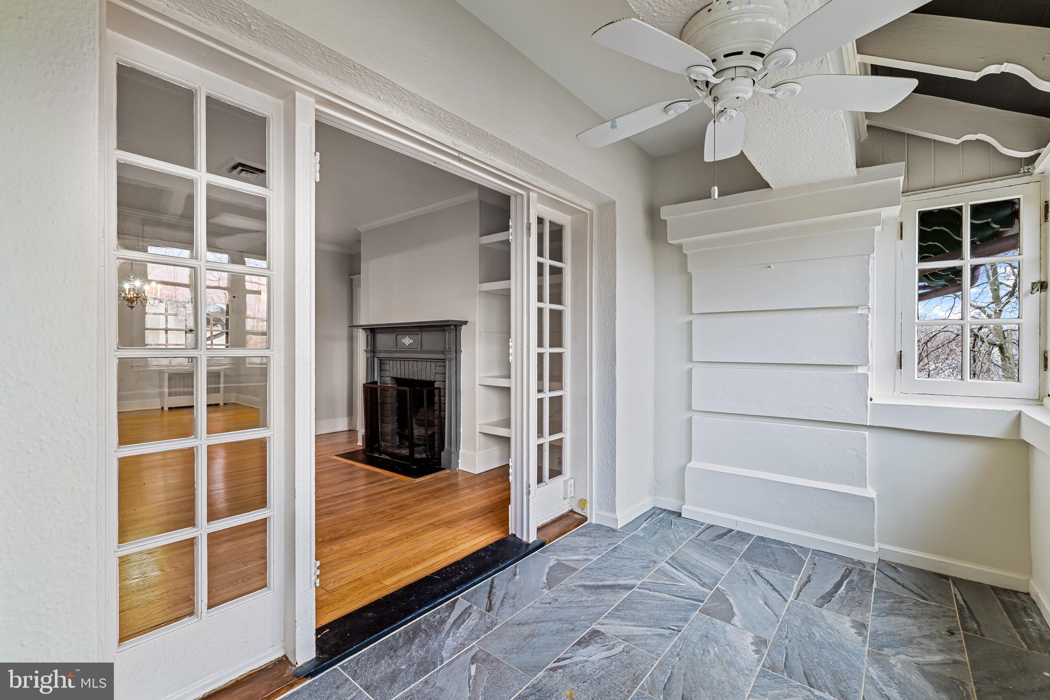 ROLAND PARK - Residential