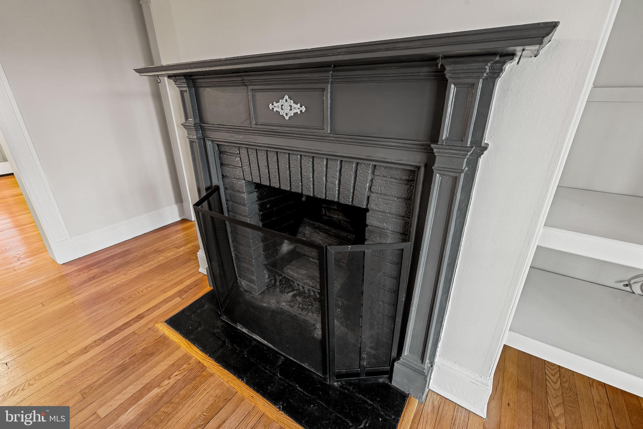 4300 ROLAND AVENUE 302