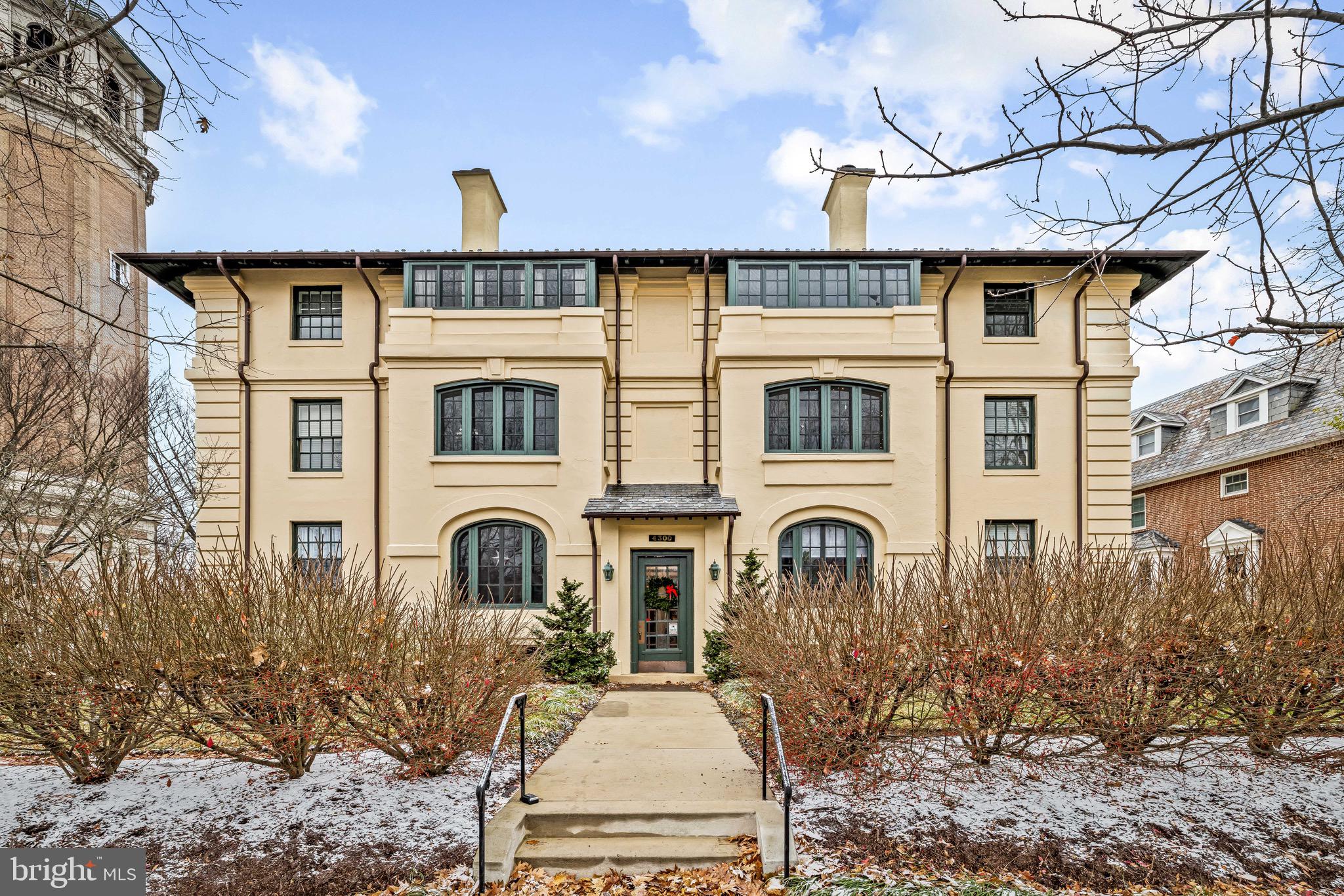 ROLAND PARK - Residential