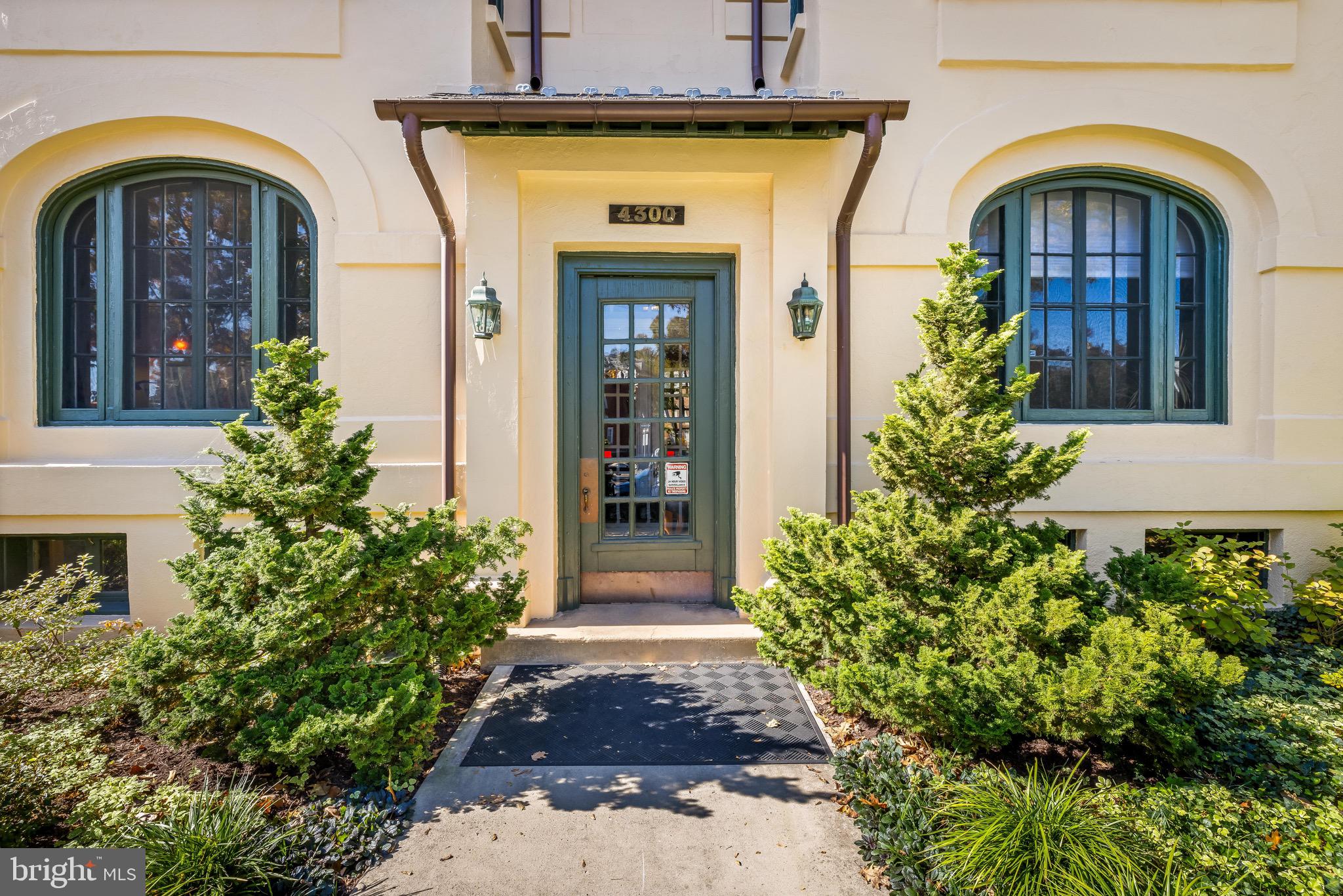 ROLAND PARK - Residential