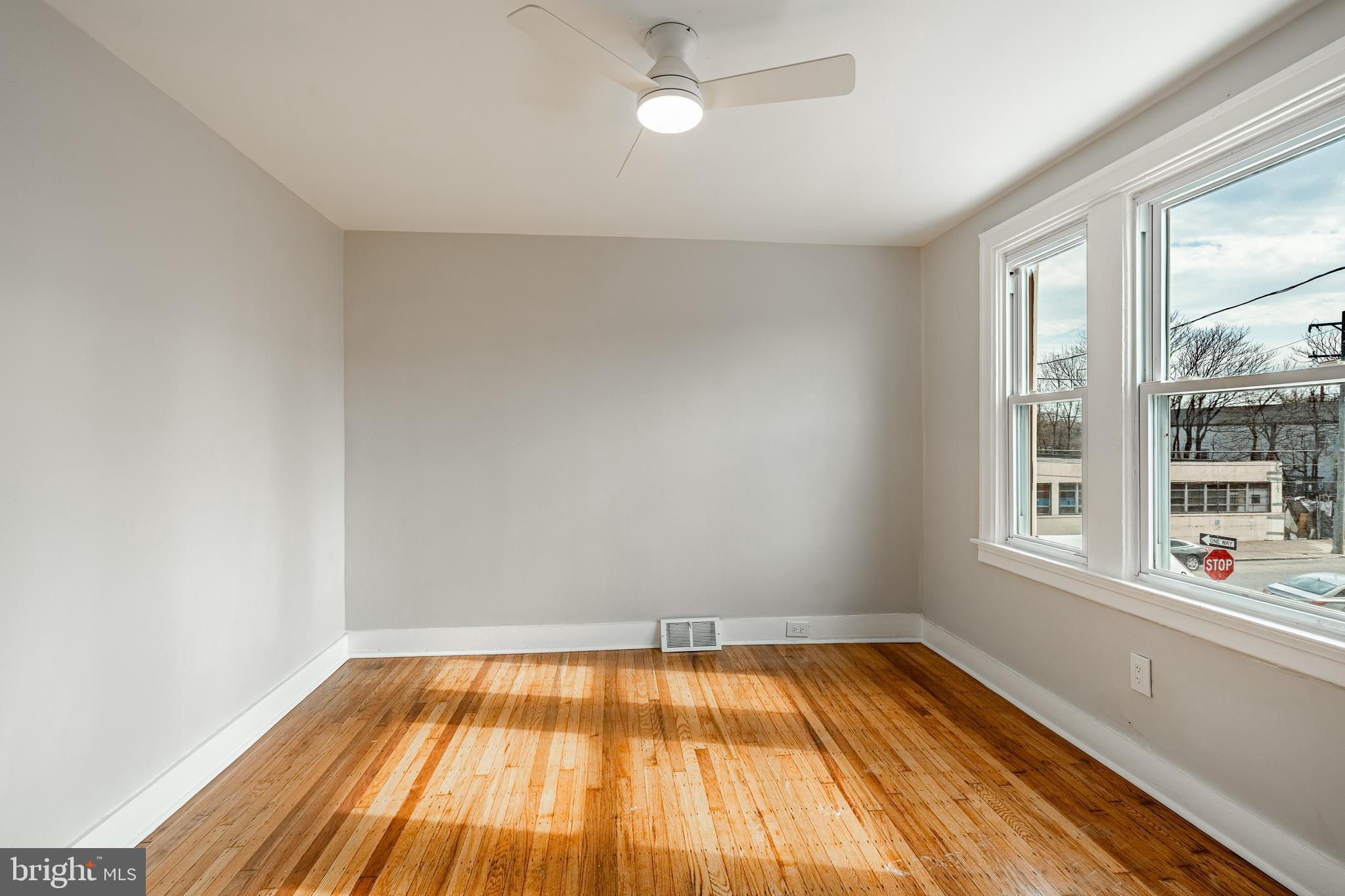 PHILADELPHIA (SOUTHWEST) - Residential