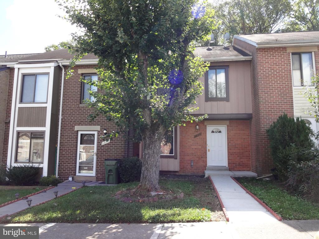 Photo of 2829 Cambridge Drive, WOODBRIDGE, VA 22192 (MLS # VAPW2106426)