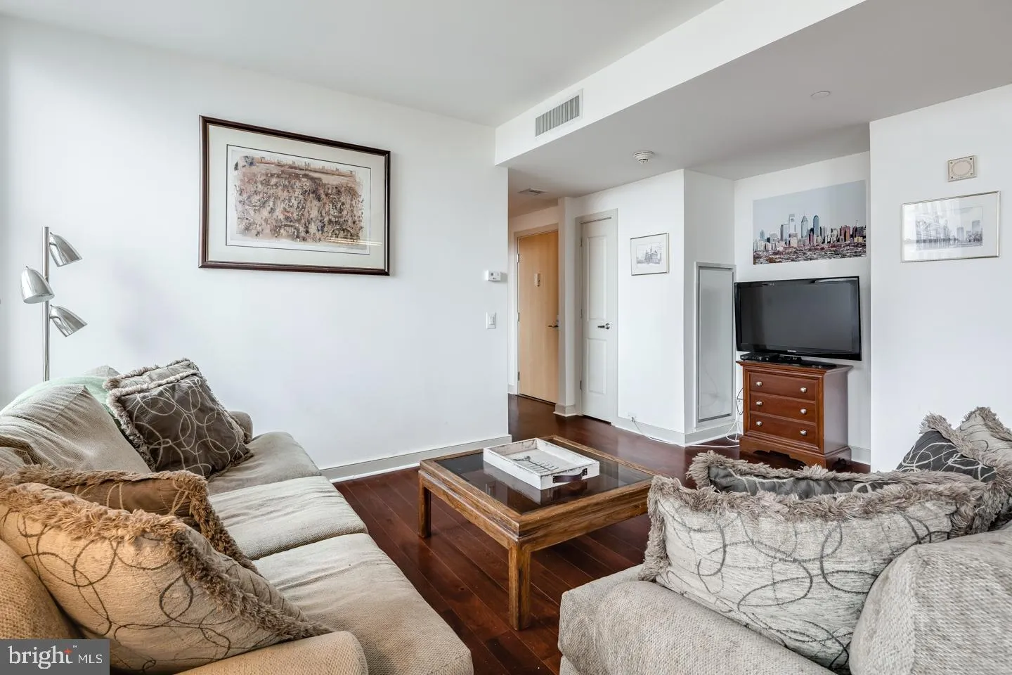 Philadelphia, Pennsylvania 19102, United States, 1 Bedroom Bedrooms, ,1 BathroomBathrooms,Residential,Active,114448