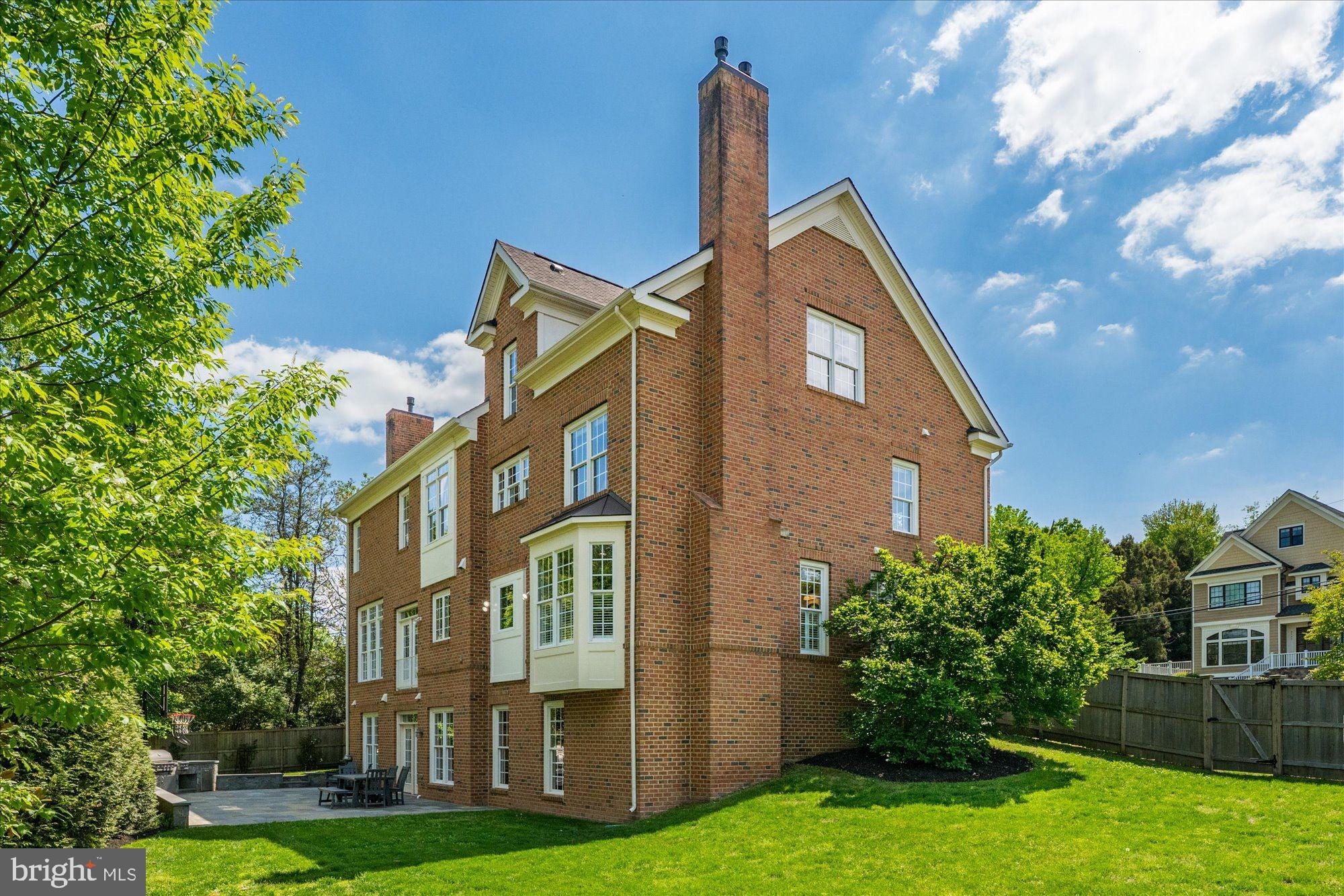 CHESTERBROOK WOODS - Residential